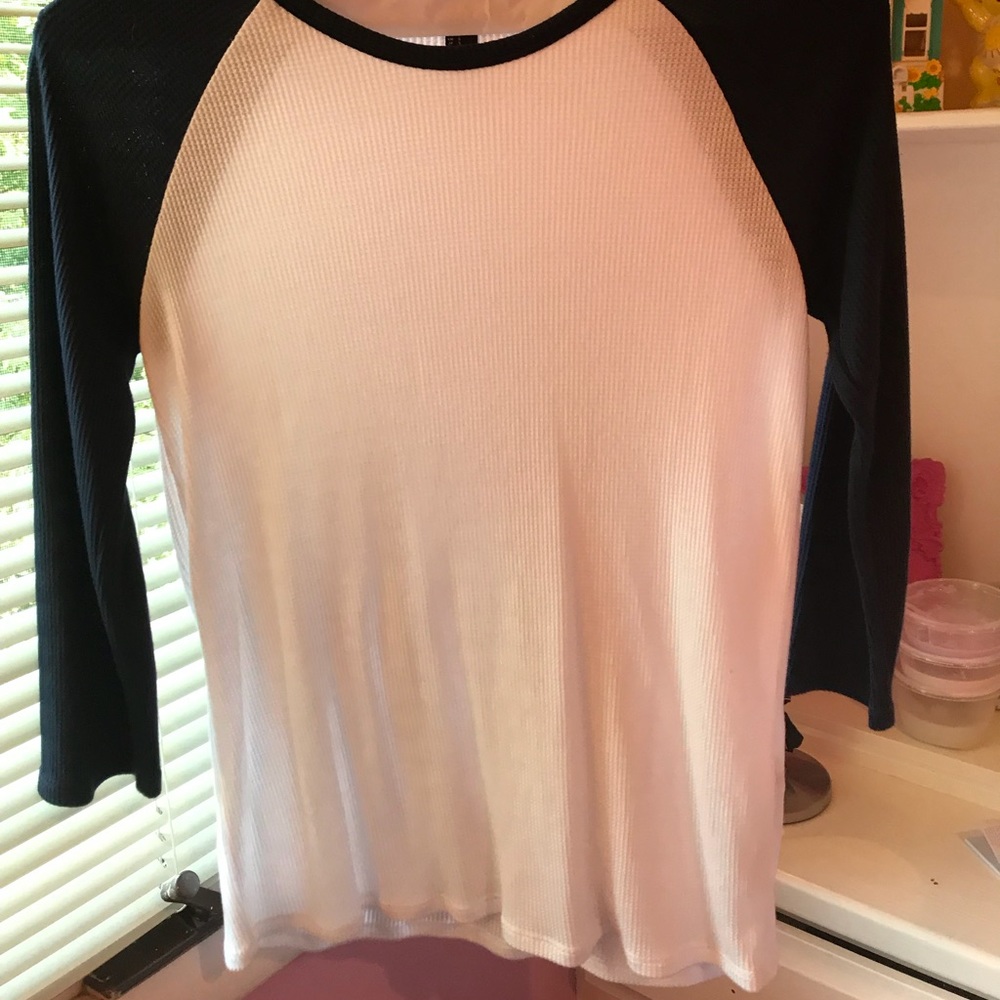 BRAND NEW baseball quarter sleeve tee